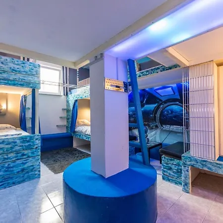 Ricardo Team-hostel